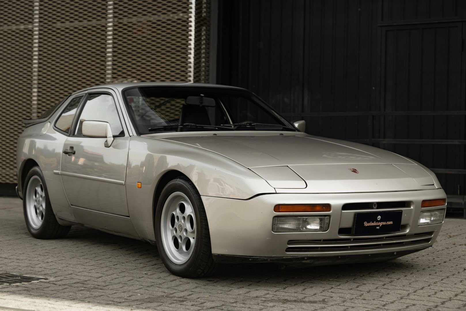 944 Turbo 1986